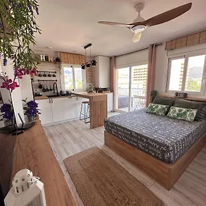 https://sunrisemare-vacational-studio.topcostabravahotels.com